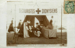 St Denis * Carte Photo * Stand Croix Rouge Red Cross SECOURISTES DIONYSIENS 1907 * Santé Médecine - Saint Denis