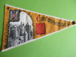 Fanion Touristique Ancien / FRANCE/Carcassonne/ AUDE/ Blasons De La Ville   Et  Occitane / Vers 1950 - 1960      DFA62 - Drapeaux