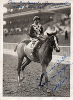 1V5 Ve   Grande Photo Hippisme Courses Hippiques Sauteur à Auteuil Cheval Dugreygall Jockey Baly Bate 1934 - Paardensport