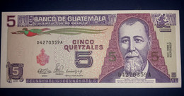 Uncirculated Guatemala Banknote 5 Quetzales P74 ( 01/03/1990) - Guatemala