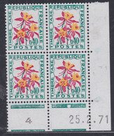 France Timbres-Taxe N° 100 XX Fleurs : 40 C. Ancolie, En Bloc De 4 Coin Daté Du 25. 2 . 71 ; 1 Point Blanc, Ss Ch., TB - Taxe