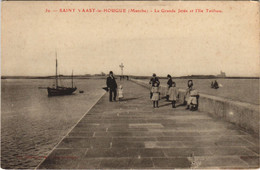 CPA St-VAAST-la-HOUGUE La Grande Jatée Et L'Ile Tatihou (152953) - Saint Vaast La Hougue