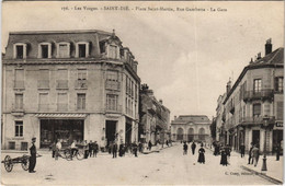 CPA St-DIÉ - Place St-MARTIN (153638) - Saint Die