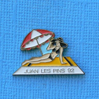 1 PIN'S //  ** JUAN LES PINS '92 ** . (Starpin's) - Pin-ups