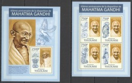 TG732 2013 TOGO TOGOLAISE GREAT HUMANISTS MAHATMA GANDHI KB+BL MNH - Mahatma Gandhi