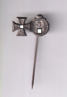 Epinglette Croix De Guerre 1939 Et Médaille Du Front De L'Est - 9 X 18 Mm - Autres & Non Classés