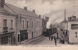 Challans  (85) Arrivée Du Train De Fromentine  CPA  Non  Circulée - Challans