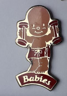QQ262 Pin's Bébé BABIES HALTEROPHILIE HALTEROPHILE  Achat Immédiat - Weightlifting