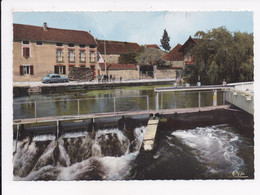 CP 21 MIREBEAU SUR BEZE Les Bords De La Beze Le Vannage - Mirebeau