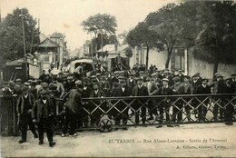 Tarbes * Rue Alsace Lorraine * Sortie De L'arsenal * Le Passage à Niveau * Ligne Chemin De Fer - Tarbes