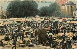 Tarbes * Le Marché Sur La Place Marcadieu * Marchands Foire - Tarbes