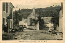 Lézignan * Le Café De La Place * Automobile Voiture Ancienne - Autres & Non Classés