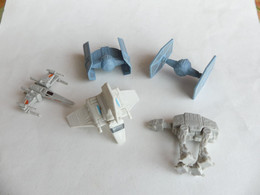 PAS KINDER 5 RARES MICRO VAISSEAUX TOMBOLA STAR WARS 1997 COMPLET Sans BPZ VADER TIE FIGHTER X WINGS TYDIRIUM AT AT - Puzzles