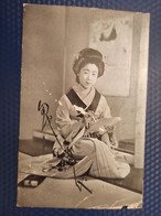 OLD JAPAN Photo Postcard- GEISHA - Costume - Andere & Zonder Classificatie
