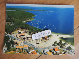 Delcampe - CARCANS MAUBUISSON - VUE AERIENNE DE MAUBUISSON ET DE L ECOLE DE VOILE DE BONBANNES EN MOUVEMENT SUR L ETANG - Carcans