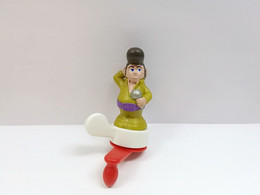 Delcampe - Kinder : 6610990  Swinging Supastars 2002 - King Cool 3.1-variante Mit Angelegtem Arm - Steckfiguren