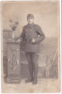 Delcampe - Militaria - Militaire : Carte Photo : Soldat Avec Fourragère - En Pose : Marine Régiment à Identifier : Leenaerts Toulon - Uniformen