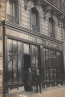 Delcampe - CPA 75 PARIS VIe CARTE PHOTO DU MAGASIN SENECAUX PATIN ET DELQUIGNY TRANSPORTS PAR EAU A PARIS - Paris (06)