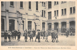 CPA 75 PARIS XVIe ECOLE SAINT DOMINIQUE ET LACORDAIRE COUR DE L'EXTERNAT SAINT DOMINIQUE RUE SAINT DIDIER - Paris (16)