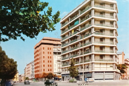 Delcampe - Cartolina - Pesaro - Piazza Garibaldi - 1967 - Pesaro