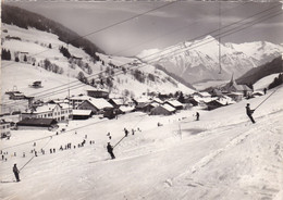 Delcampe - 74. LES GETS. CPA.TELESKI DE LA BOULE DE GOMME DOMINANT LE VILLAGE. AU FOND LA POINTE DE NANTAUX. ANNEES 50 - Les Gets