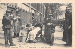 CPA 75 PARIS VECU LA SOUPE AUX HALLES - Sonstige & Ohne Zuordnung