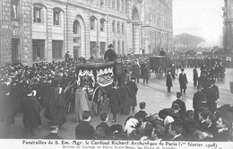 CPA 75 PARIS FUNERAILLES DE S.Em. Mgr LE CARDINAL RICHARD ARCHEVEQUE DE PARIS 1908 ARRIVEE DU CORTEGE PARVIS NOTRE DAME - Altri & Non Classificati