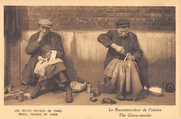 CPA 75 PARIS LES PETITS METIERS DE PARIS LE RACCOMMODEUR DE FAIENCE - Altri & Non Classificati