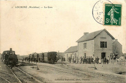 Locminé * La Gare * Train Locomotive * Ligne Chemin De Fer Du Morbihan - Locmine