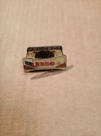 Pin's  ESSO Peugeot Voiture De Course - Rallye