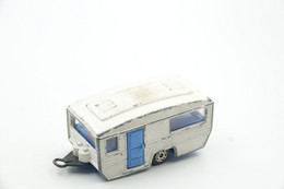 CORGI JUNIORS: Caravan , Scale : 1/64 - Vintage - Matchbox