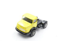 CORGI , Mercedes Benz Truck , Issue - Matchbox