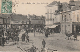 Delcampe - 76 - GODERVILLE - Place Du Marché - Goderville