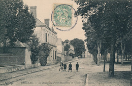 Delcampe - Jargeau (45 Loiret) Le Boulevard Porte Madelaine Et L'école De Garçon - édit. ND Phot. N° 239 Circulée 1 Avril 1907 - Jargeau