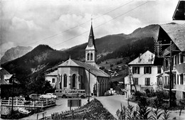 Châtel * La Place De L'église * Autobus Bus - Châtel