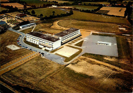 La Roche Sur Yon * CFPA école Secondaire D'agriculture * La Route De Nantes - La Roche Sur Yon