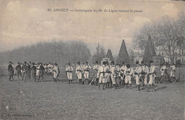 CPA 74 ANNECY COMPAGNIE DU 30e DE LIGNE FAISANT LA PAUSE - Annecy