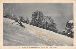 CPA 74 SAMOENS AU TREMPLIN DE SAUT EN SKI UNE CHUTE - Samoëns