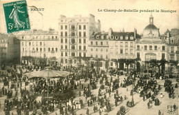 Brest * Le Champ De Bataille Pendant La Musique * Kiosque * Fête - Brest