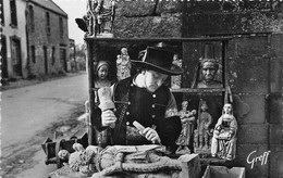 29-LOCRONAN- JOB LE SCULTPTEUR BRETON - Locronan