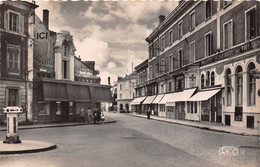 36-CHATEAUROUX- RUE VICTR HUGO - Chateauroux