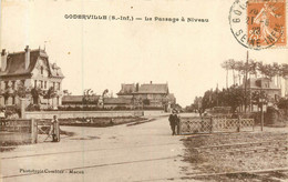 GODERVILLE  Le Passage à Niveau - Goderville