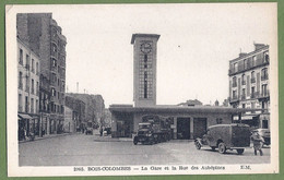 CPA- HAUTS DE SEINE - BOIS-COLOMBES - LA GARE & LA RUE DES AUBÉPINES - Belle Animation, Camion Et Fourgonnette - Malcuit - Autres & Non Classés