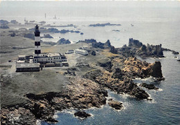 FINISTERE  29  ILE D'OUESSANT - LE PHARE DU CREAC'H ET LA COTE DECHIQUETEE - VUE AERIENNE - Ouessant