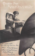 Carte Postale Photo Montage Fantaisie  Jeune Couple Dans Un Avion Fictif Glückliche Fahrt Deutschland - Photographie