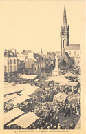 FINISTERE  29  LANDIVISIAU - L'EGLISE - LA PLACE DU MARCHE - Landivisiau