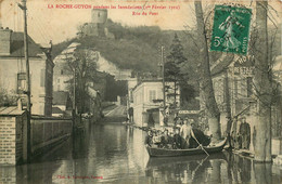 VAL D'OISE   LA ROCHE  GUYON  Inondations 1910  Rue Du Pont - La Roche Guyon