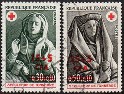 Réunion Obl. N° 418 Et 419 - Croix Rouge - Sépulcre De Tonnerre - Usati