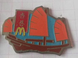 PIN'S - Mc DO - MAC DO - MAC DONALD'S - Jonque Chinoise - McDonald's