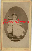 Oude Foto CDV Karton Portrait Carte De Visite Photographe E. Lamaury Gisors Eure France Enfant Fille Girl Kindje Photo - Zonder Classificatie